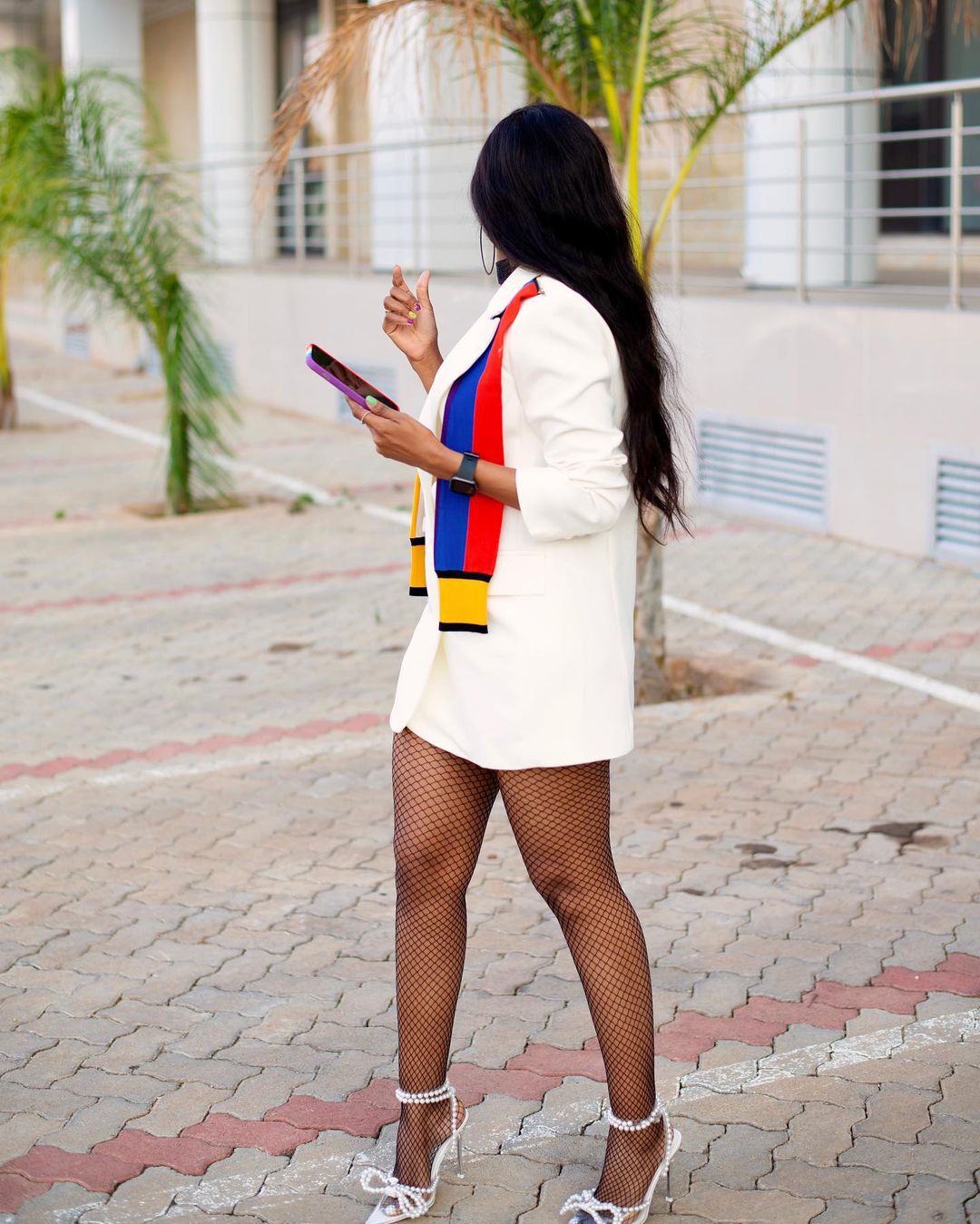 WHITE COLOURFUL CARDI ARM